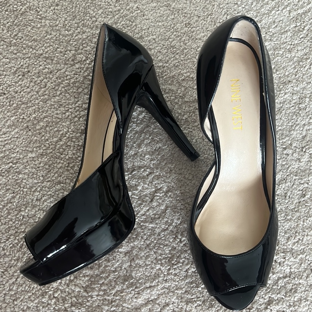 New Nine West Platform Heels size 6.5